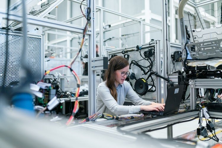 Technology Is Enhancing The Manufacturing Industry