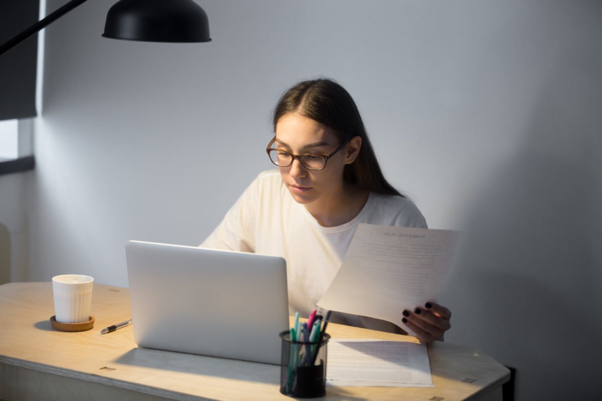 Self-Employed Business Owners: Should You Ask Your Clients for a Paystub?