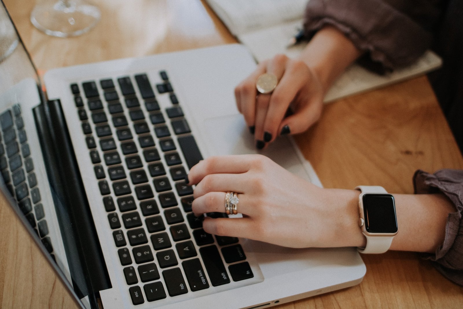 Argumentation Guide for College Students -_ Writing a Business Case Study.
