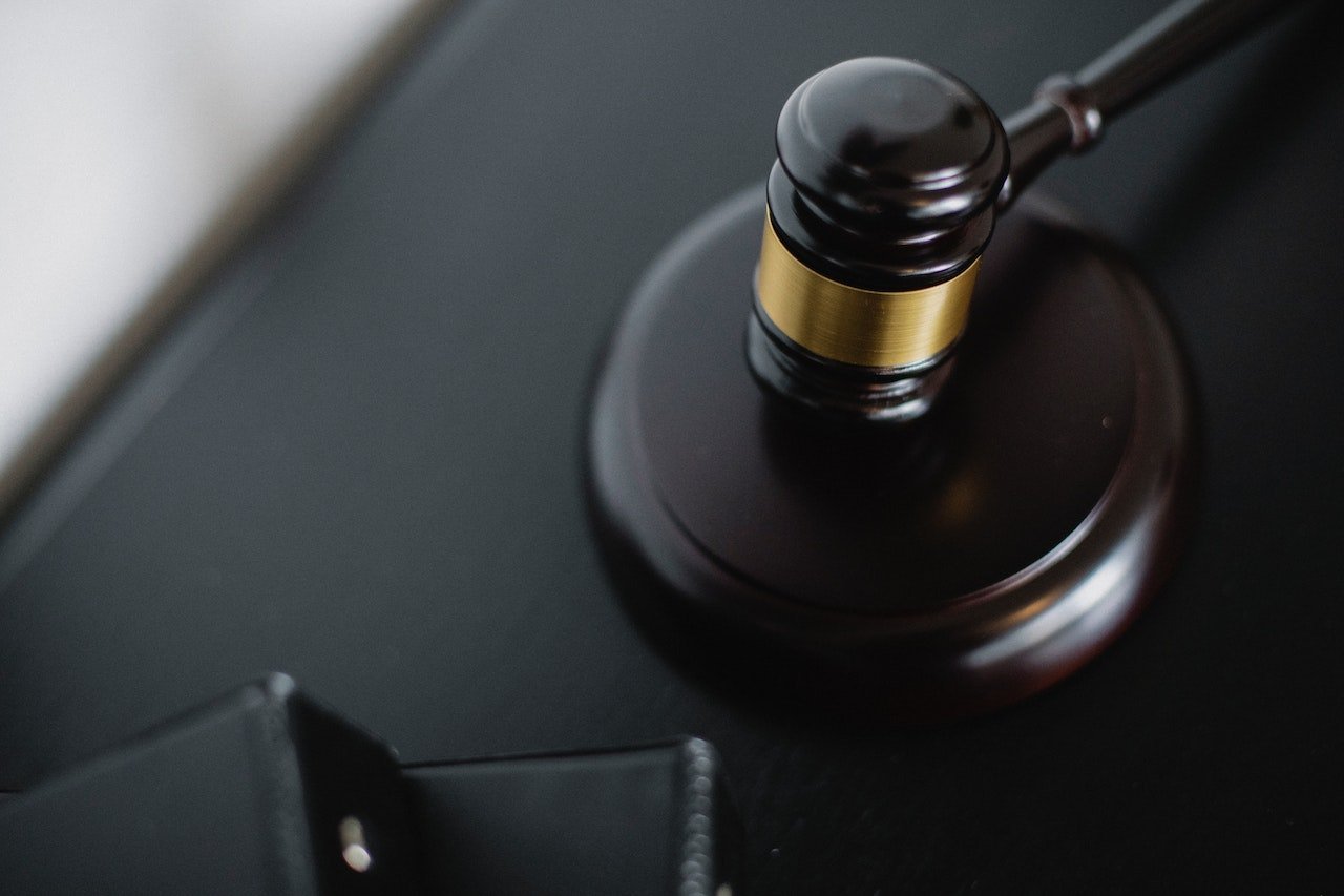 3 Reasons to Hire a Premises Liability Lawyer if You're Injured While Visiting a Client's Business