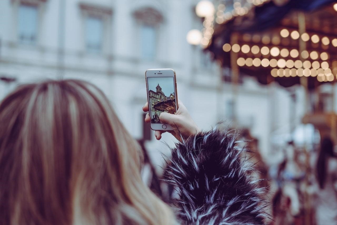 Use Social Media for Your Business: Tips, Benefits and Mistakes